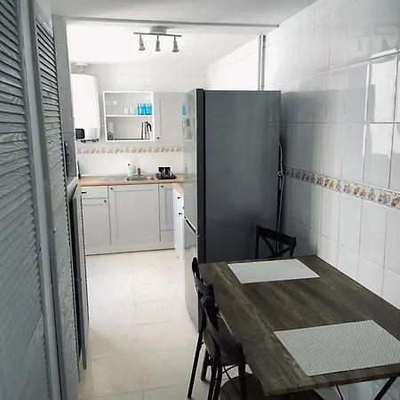 アパート Layla - Solo Familias