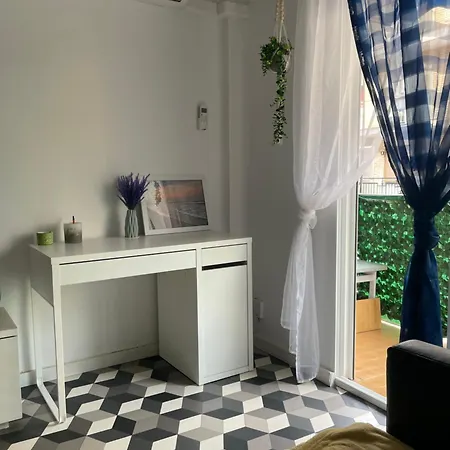 Layla - Solo Familias Apartment *