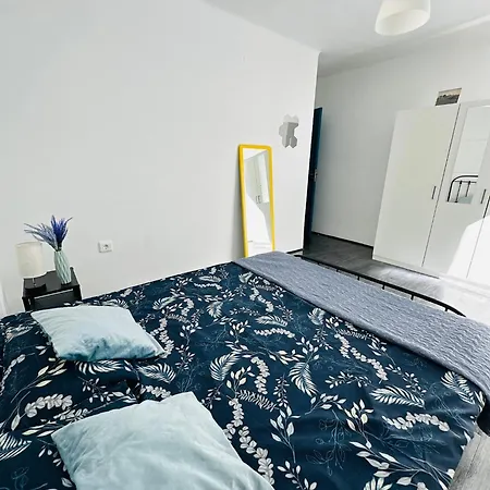 Layla - Solo Familias Apartment *