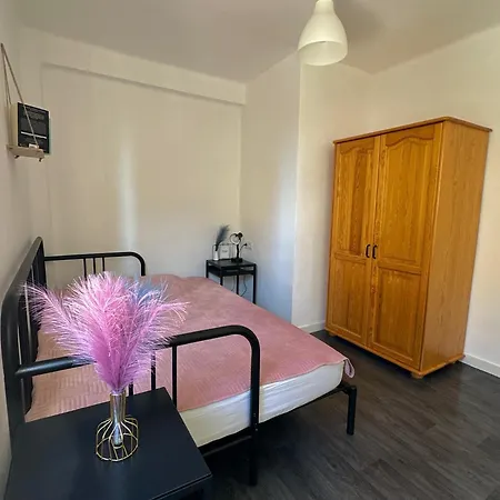 Layla - Solo Familias * Gandía